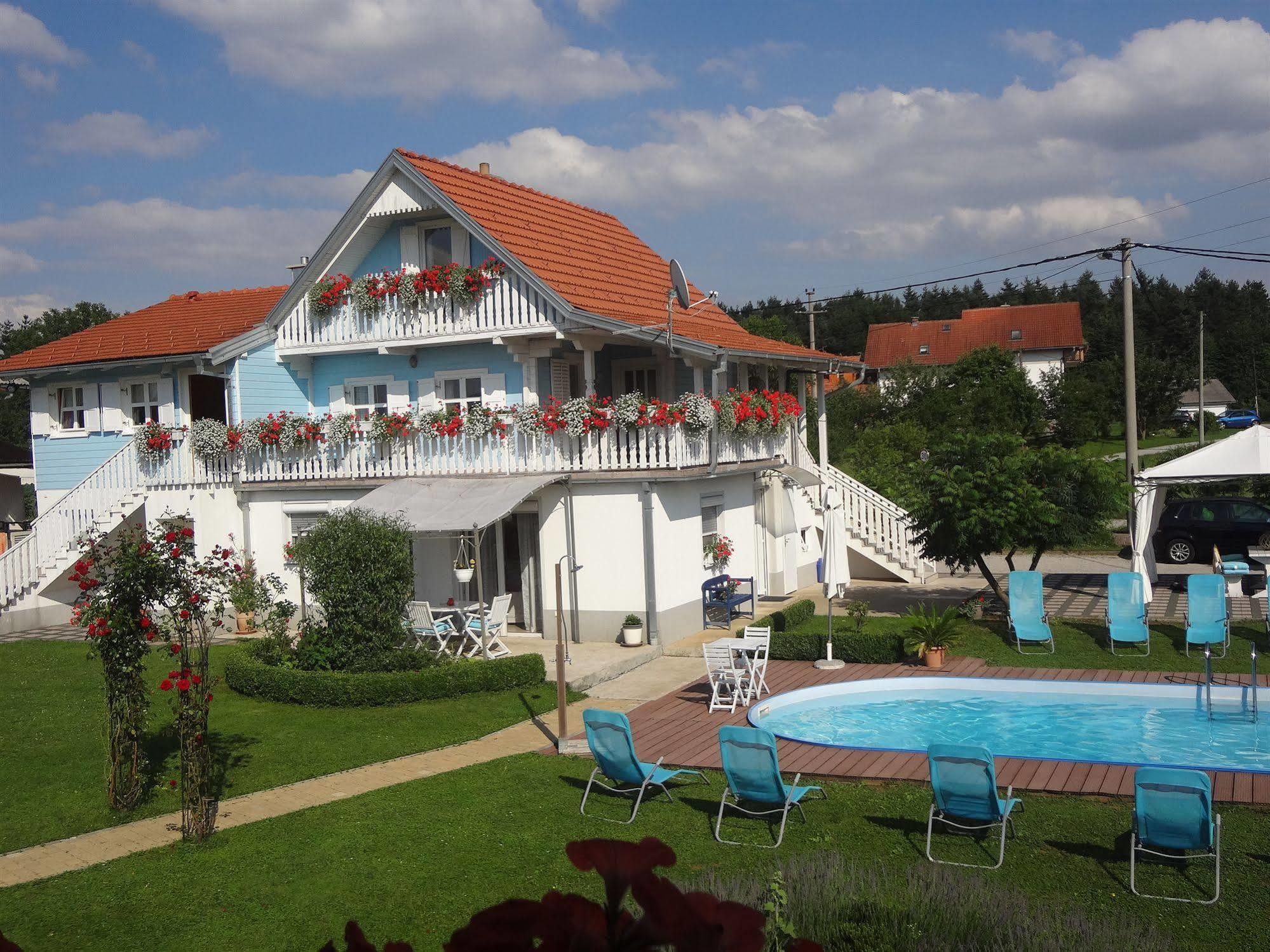 Pool Apartments Plitvice Lakes Grabovac  Exterior photo