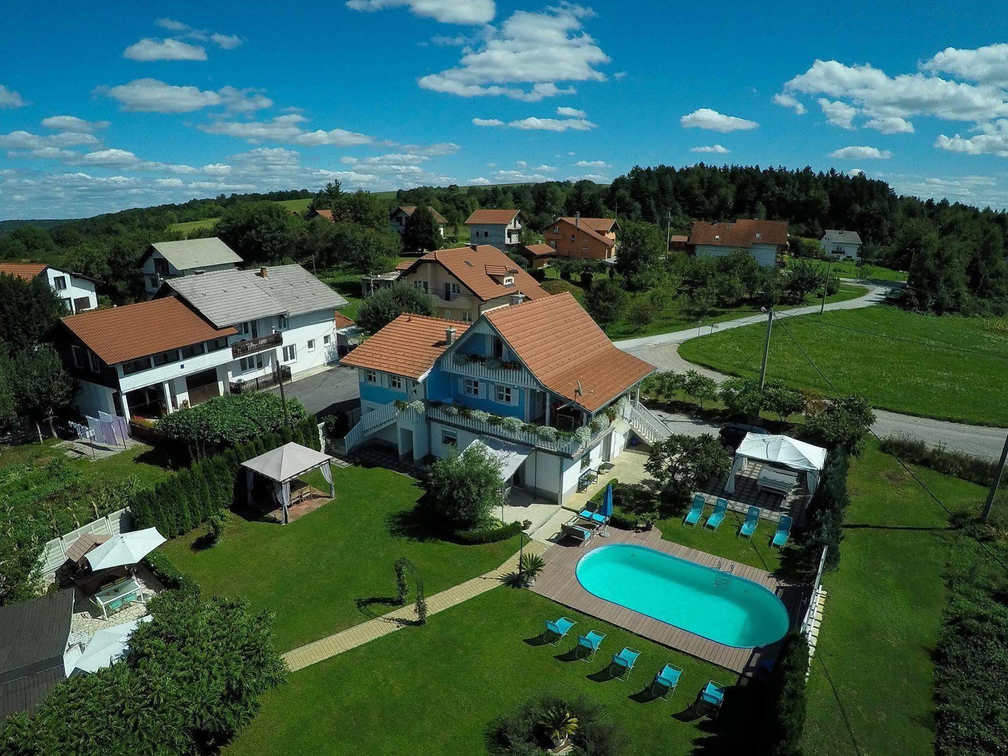 Pool Apartments Plitvice Lakes Grabovac  Exterior photo